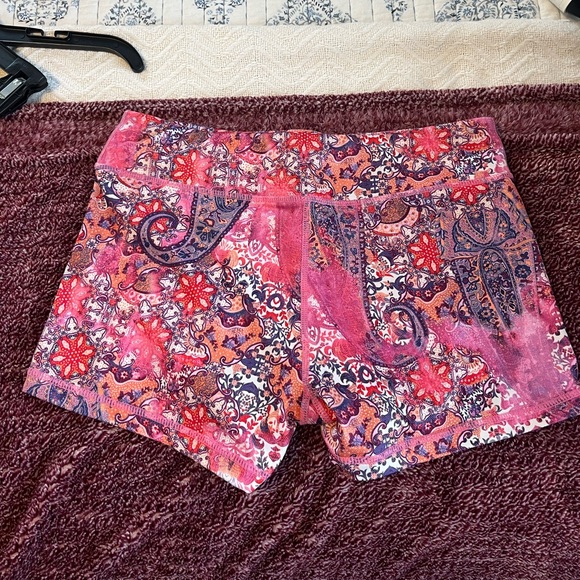 Pants - Paisley Print Women's Athletic Shorts